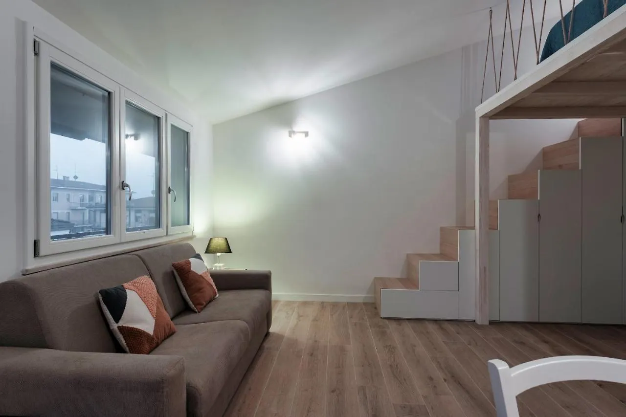 Casa Lugana 19 - Monolocale Con Piscina Direttamente A Lago Sirmione Italy