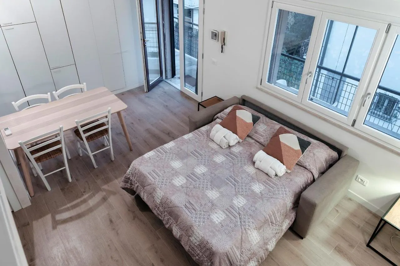 Casa Lugana 19 - Monolocale Con Piscina Direttamente A Lago 西尔米奥奈 0*,
